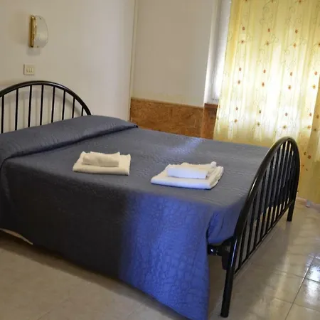 Poggio Al * סירמיונה