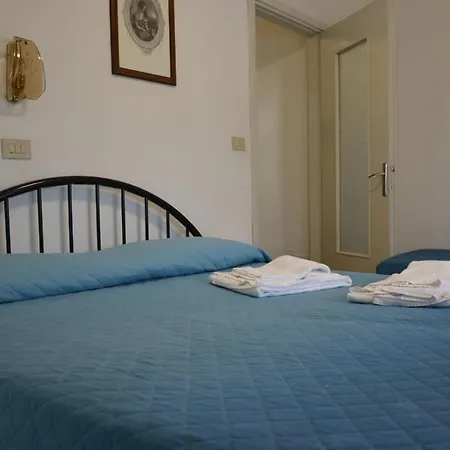 Poggio Al * סירמיונה